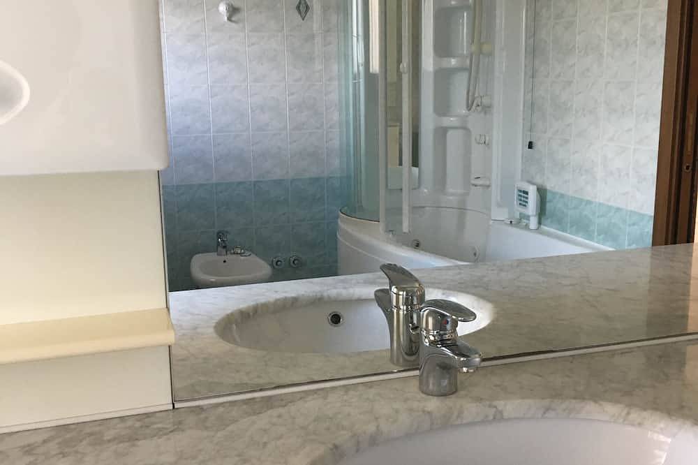 Entire apartment, Lofts with breathtaking views in Gorizia, Carso