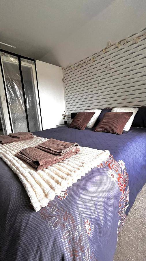 Gîte pour 3 personnes, avec vue et terrasse, animaux acceptés à Bonneuil-sur-Marne - 2