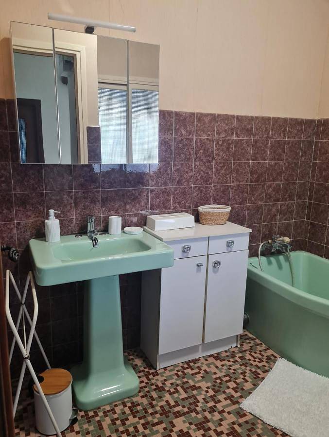 Gîte pour 4 personnes, avec vue et jardin à La Brigue - 2