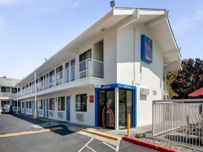 Ganze Wohnung, 1 Queen -bett -zimmer, Kostenloses Wlan in Bellingham, Washington