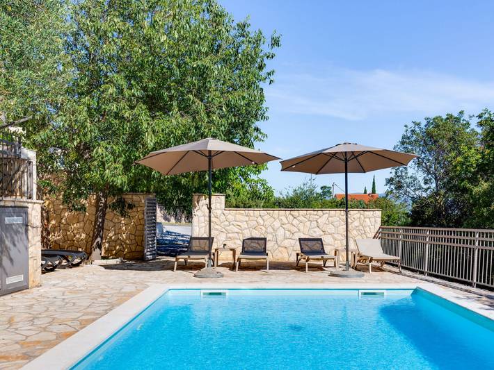 Ferienhaus für 16 Personen, mit Terrasse in Kroatien