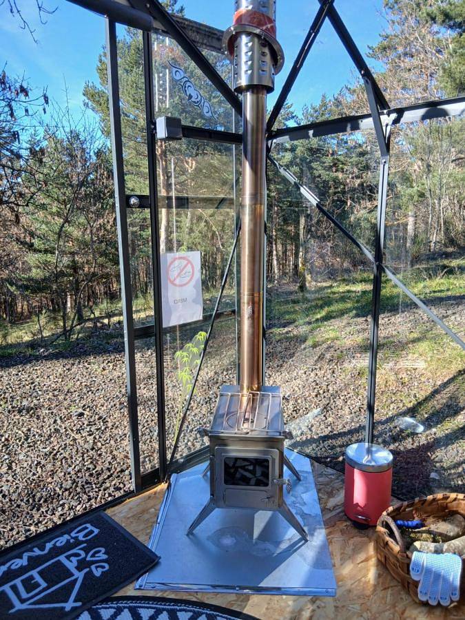 Gîte pour 3 personnes, avec sauna ainsi que jardin et jacuzzi à Laussonne - 3
