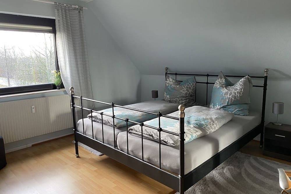 Ganze Wohnung, Gemütliche Ferienwohnung in der Nähe vom Dinopark Münchehagen in Rehburg-Loccum, Niedersachsen