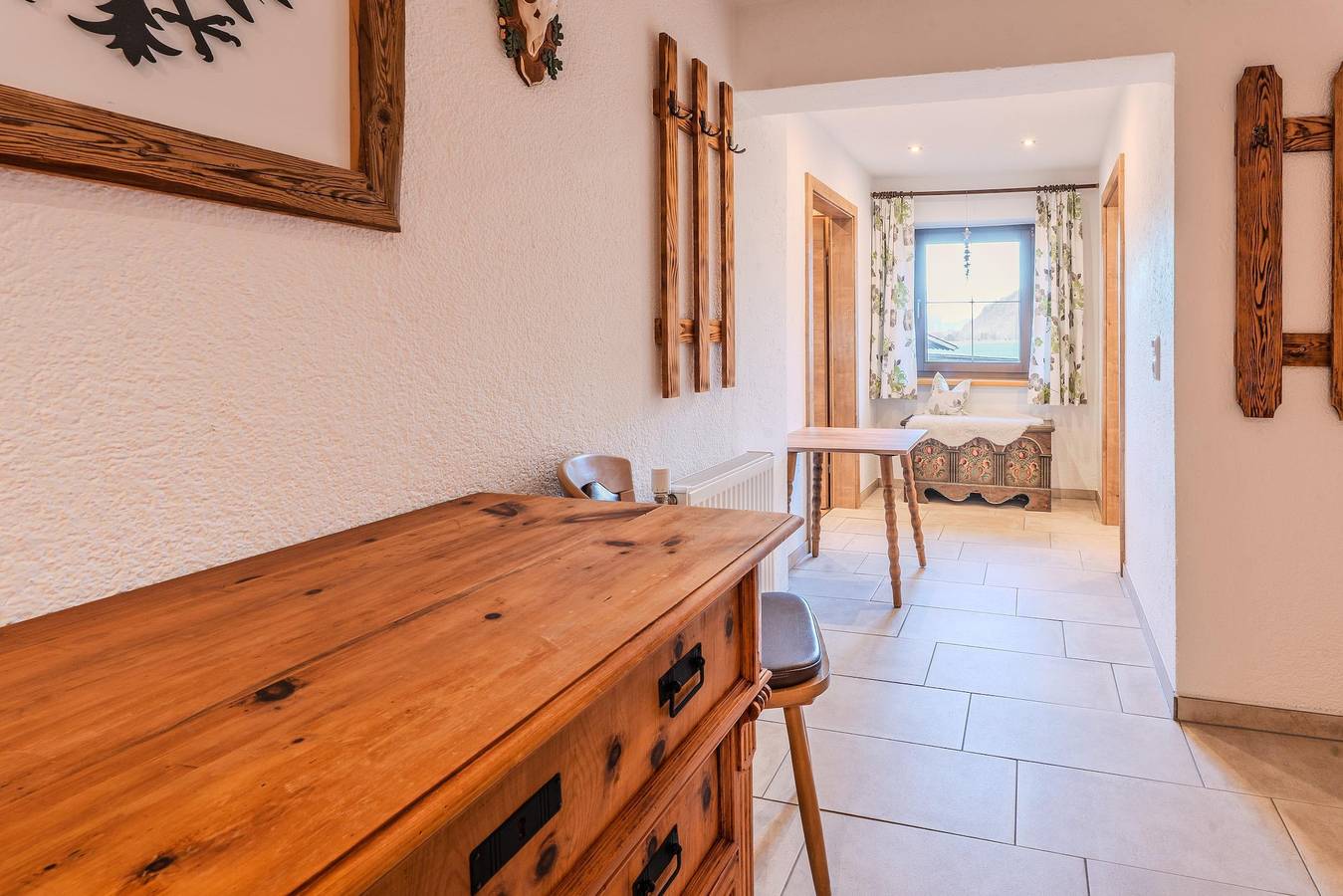 Entire holiday apartment, Appartement 1. Etage in Stumm, Ski-Optimal Hochzillertal