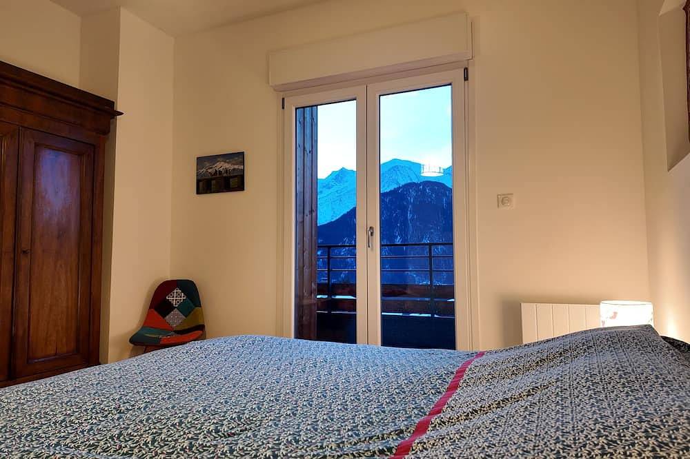 Entire apartment, New Spacious Appart. Incredible view of Mt Blanc in Plateau d'Assy, Passy