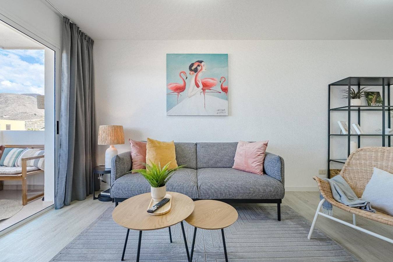 Apartamento entero, Apartamento Vacacional 'Playa La Arena 2 Habitaciones' con Vista al Mar, Balcón y Wi-Fi in Playa Neptuno (Santiago del Teide), Santiago del Teide