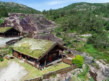 Ferienhaus für 8 Personen, mit Ausblick und Sauna sowie Garten und Terrasse in Åseral