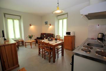 Gîte pour 3 personnes, avec terrasse à Saint-Martin-d'Arc