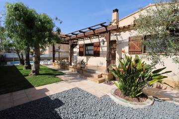 Villa pour 14 Personnes dans Deltebre, Costa Dorada, Photo 1
