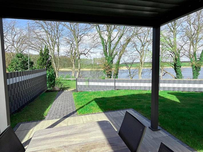 Ferienhaus für 4 Personen, mit Terrasse und Garten sowie Ausblick und Seeblick in Sternberg - 3