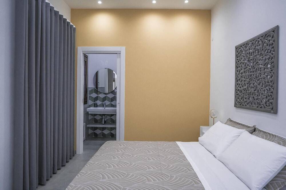 Ganze Wohnung, Apartment with terrace in Terrasini By Seaheller in Terrasini, Palermo Provinz