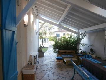 Gîte pour 8 personnes, avec terrasse dans Plage De La Savane