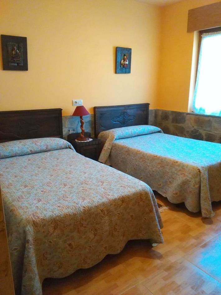 Casa rural para 2 personas, con jardín, Se admiten mascotas en Valdés  - 3