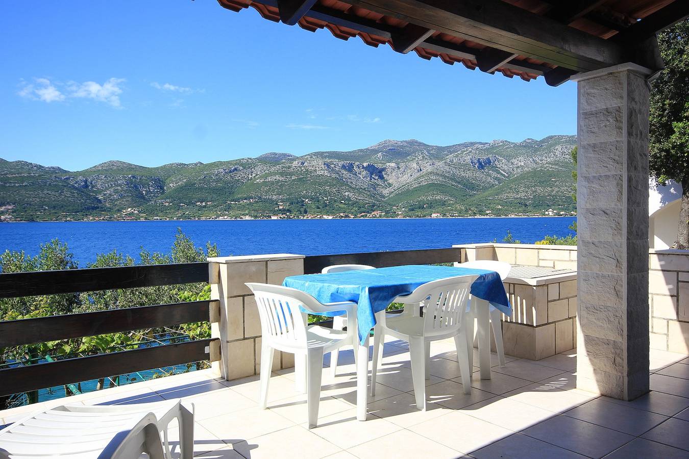 Ganze Wohnung, 1-Zimmer-Ferienwohnung am Strand Tri Zala (Korcula) A-174-a in Zrnovska Banja, Korcula