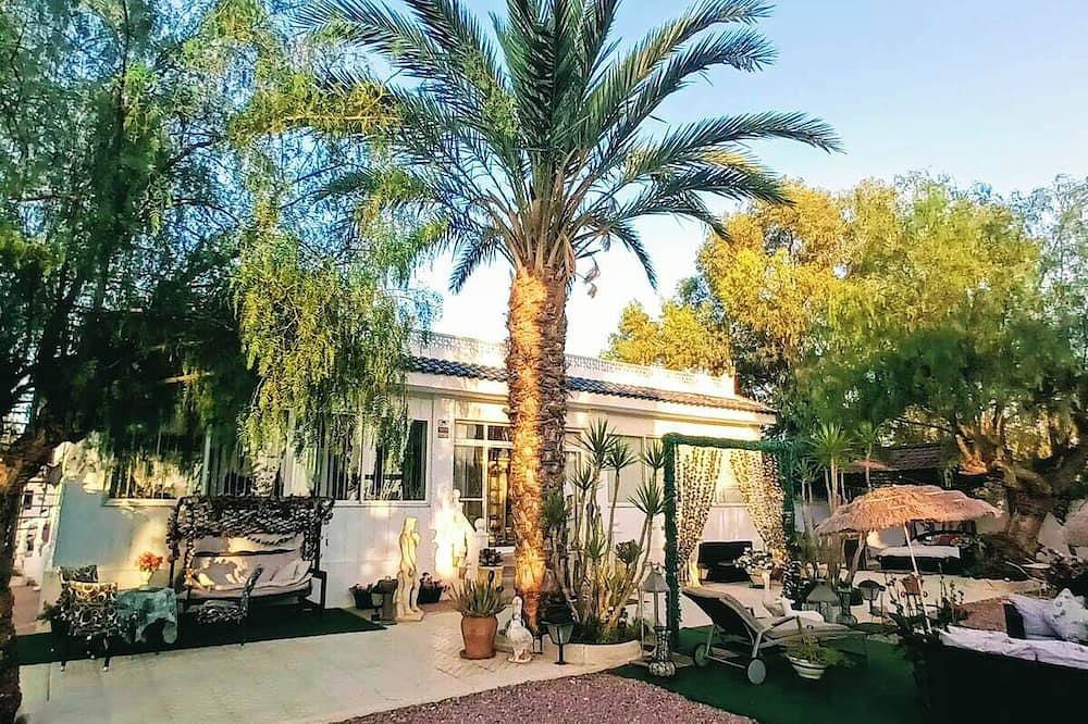 Luxury villa near Santa Pola in Elche, Alicante Province