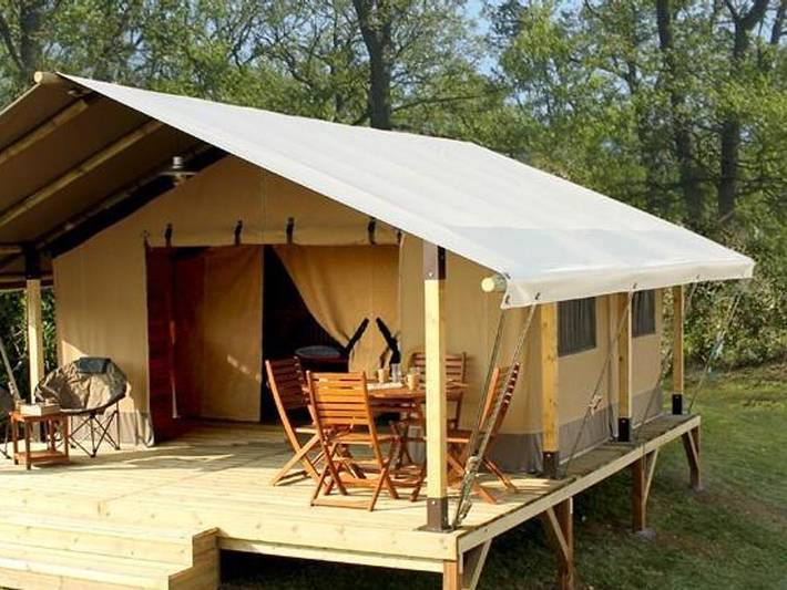 Tente pour 5 personnes, avec bassin pour enfant en Provence-Alpes-Côte d'Azur - 2