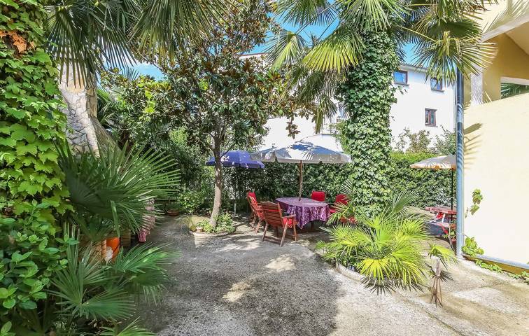 Appartement entier, Appartement de vacances pour 4 personnes avec jardin in Poreč, Grad Poreč