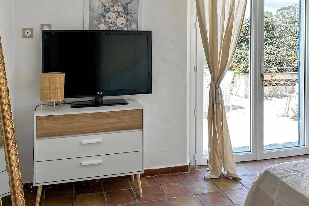 Nice home in Sainte Maxime with Wifi in Sainte-Maxime, Mediterranean Coast (France)