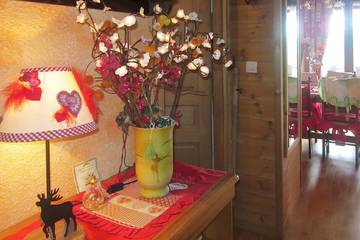 Gîte pour 8 personnes, avec balcon dans Saint-Jean-Montclar