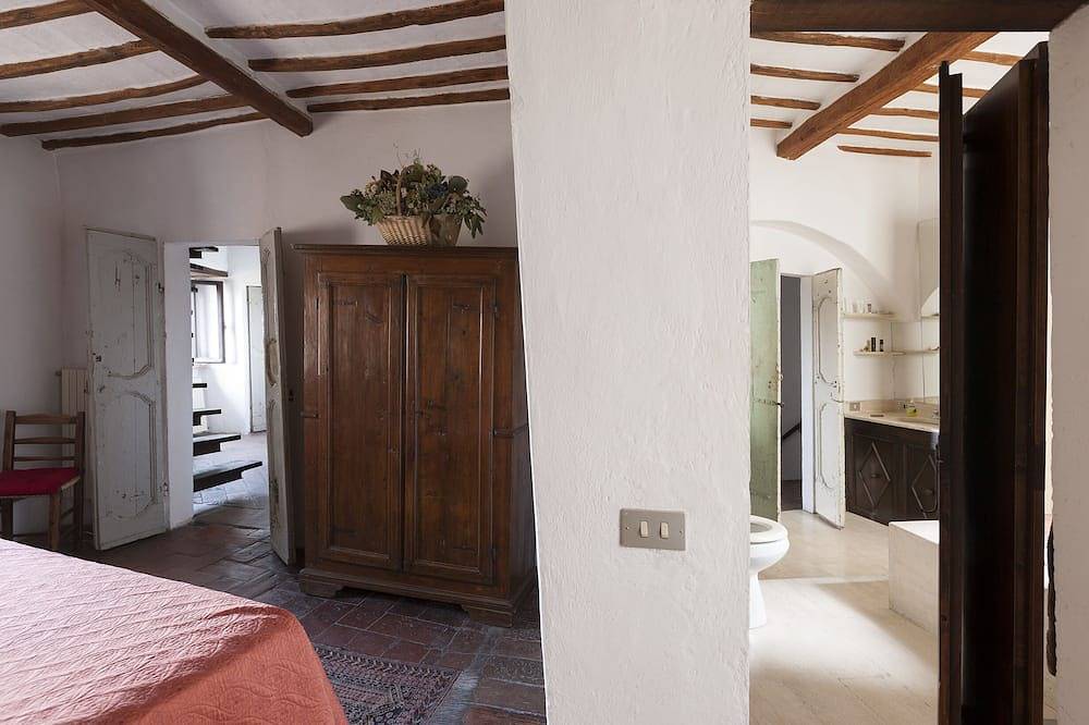 Encantadora casa medieval con piano y gran jardín, en el idílico Todi in Todi, Provincia de Perugia