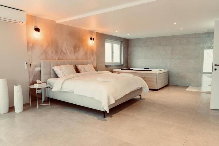 Hôtel pour 2 personnes, avec Jacuzzi ainsi que Terrasse et Sauna à Thimister-Clermont
