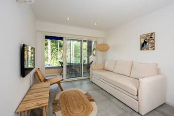 Apartment for 4 People in Cannes, Cannes region, Photo 2