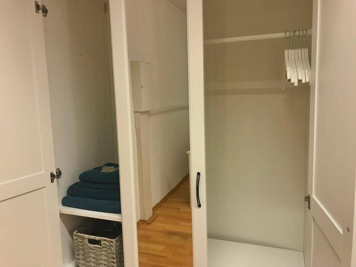 Double Room with Private External Bathroom in Aix-la-Chapelle, Rhénanie