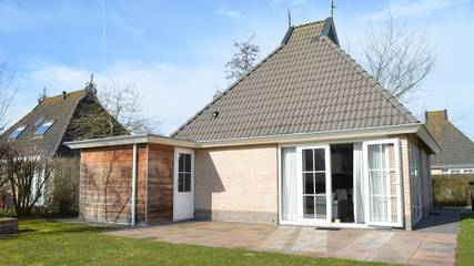 Bungalow für 6 Personen, mit Haustier in Earnewâld