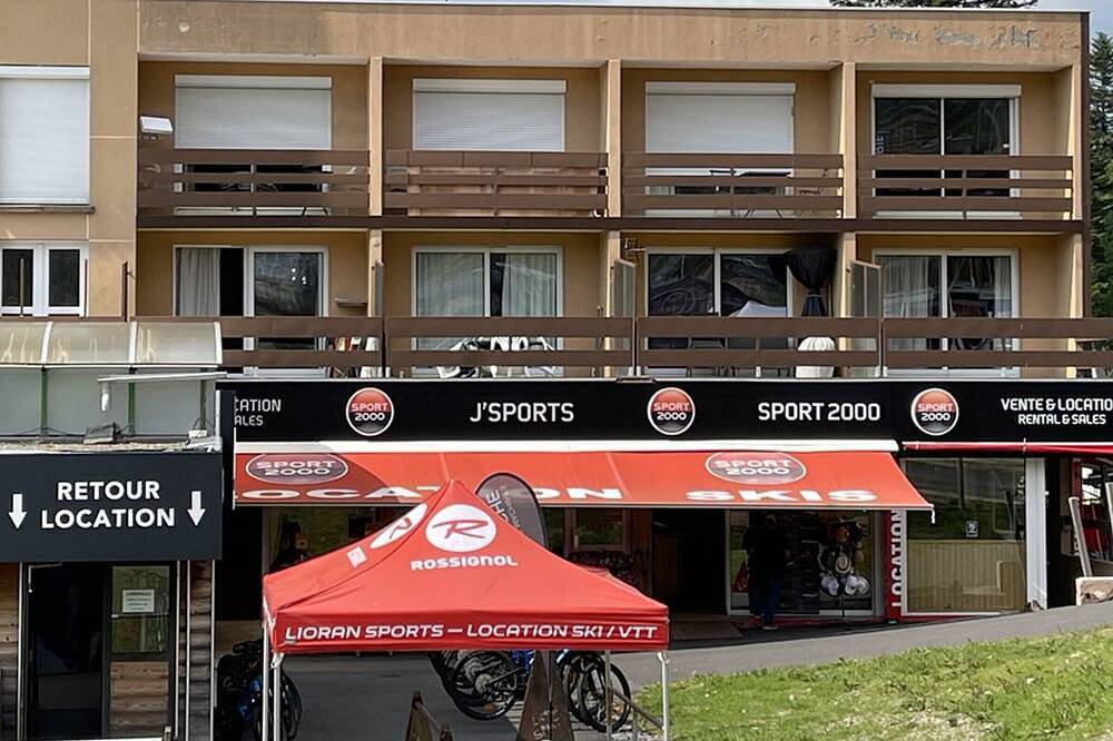 Entire apartment, Cozy T2 in Station Center, Near Shops and Slopes in Le Lioran, Laveissière