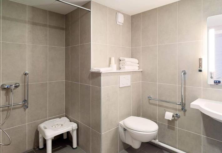 Hôtel pour 2 personnes à Clichy-sous-Bois - 4