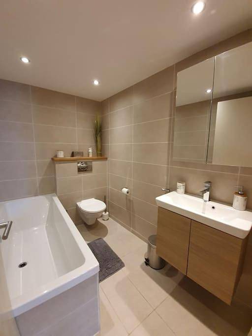 Appartement entier, Appartement Gentiane de 85m2 avec sauna à 10 min des pistes in Sainte-Foy-Tarentaise, Massif du Ruitor