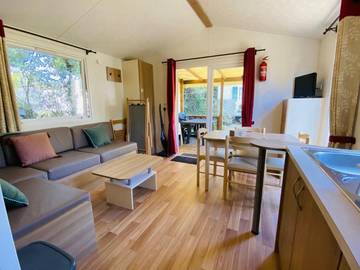Camping pour 5 personnes, avec jardin et piscine, adapté aux familles à Carnac