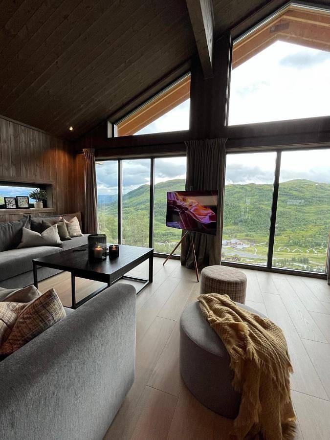 Ferienhaus für 12 Personen, mit Balkon und Terrasse sowie Sauna und Ausblick