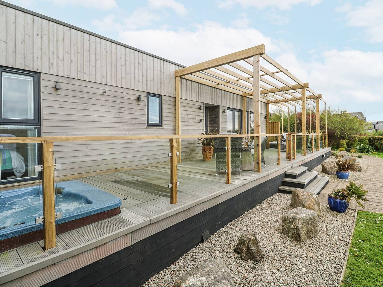 Lodge for 6 People in Portreath, Cornwall