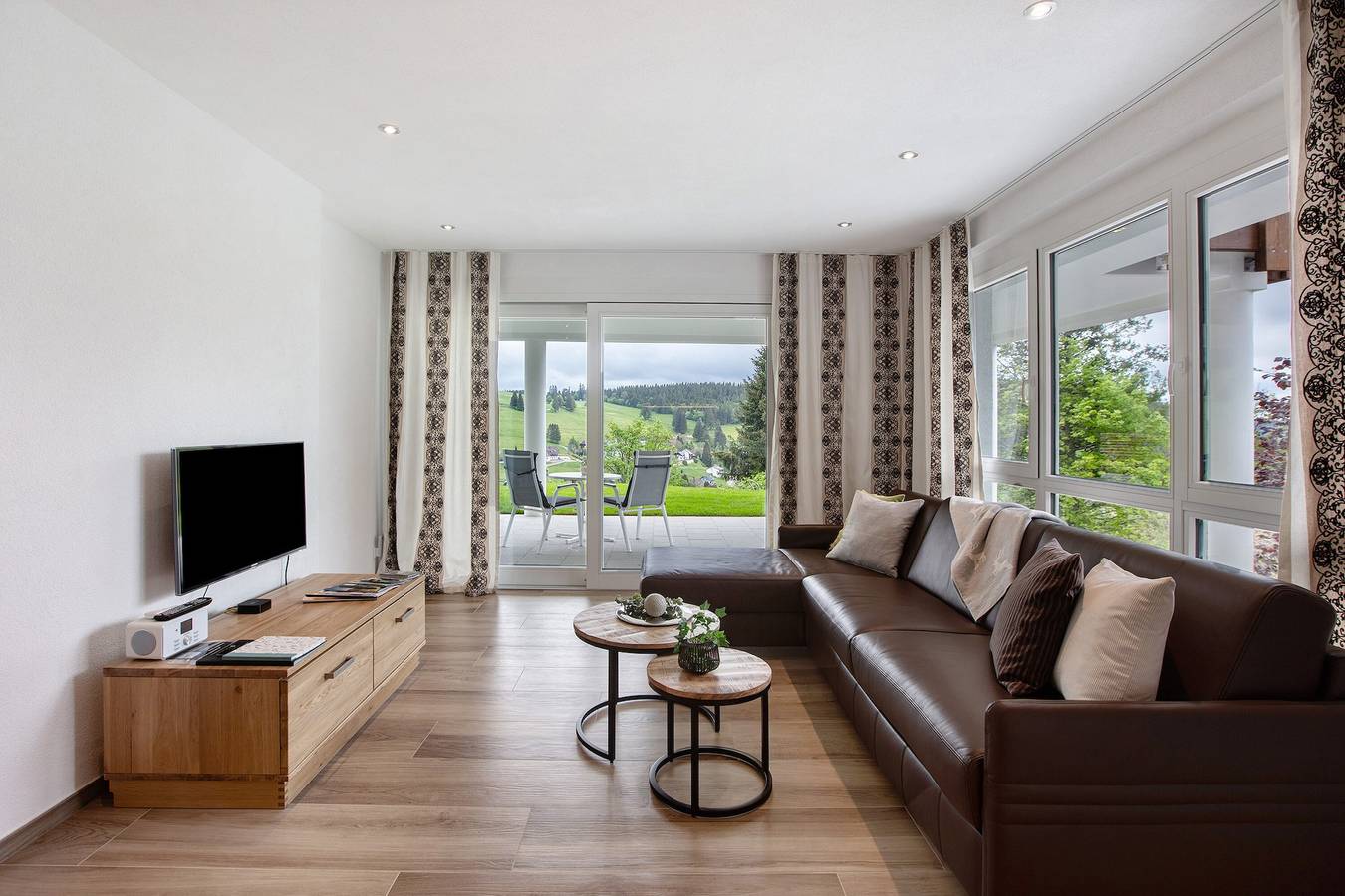 Ganze Wohnung, Ferienwohnung im 'Chalet Foret' - Schwarzwald Panoramablick nähe Wander- & Skigebiet am Feldberg in Büreten, Todtnau