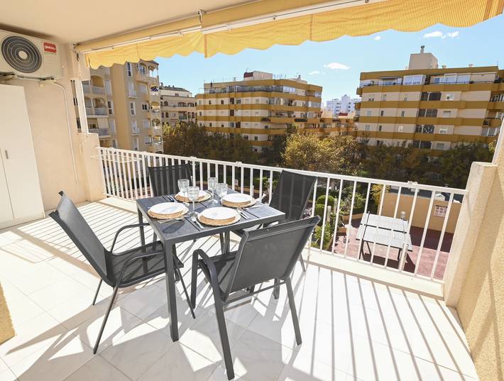 Apartment for 3 people, with garden and terrace in Calpe Old Town