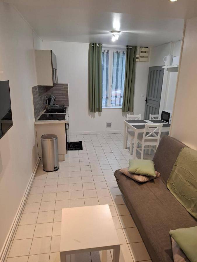 One-Bedroom House in Berthecourt, Oise