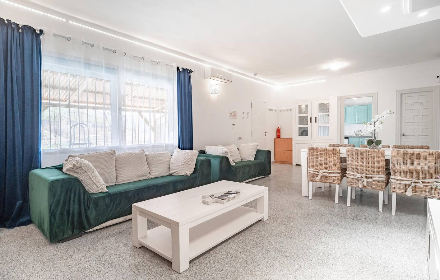 Gemütliches Apartment mit Pool, AC & WiFi in der Nähe des Stadtzentrums von Carratraca in Carratraca, Málaga Provinz