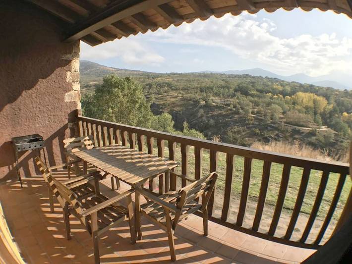 Casa rural para 4 personas, con vistas y terraza en Sierra Norte - 2