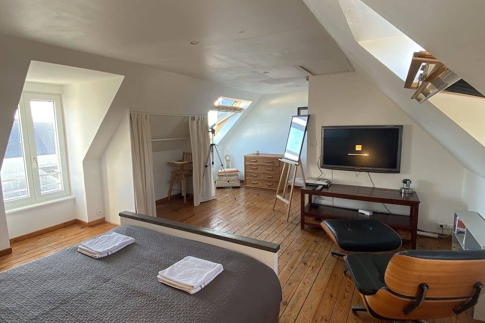A 50 m de la Plage, Maison de Pêcheur Avec Terrasse et vue mer à 2 pas du Port in Treffiagat, Quimper und Umgebung