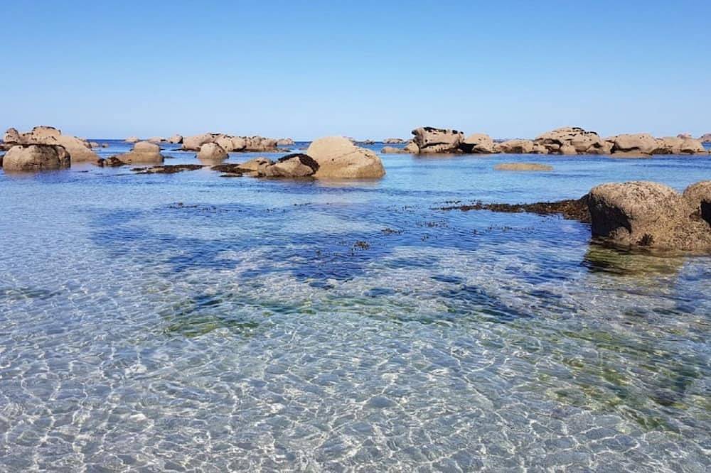 A haven of peace with Spa at 2 steps from the beach in Kerfissien, Cléder