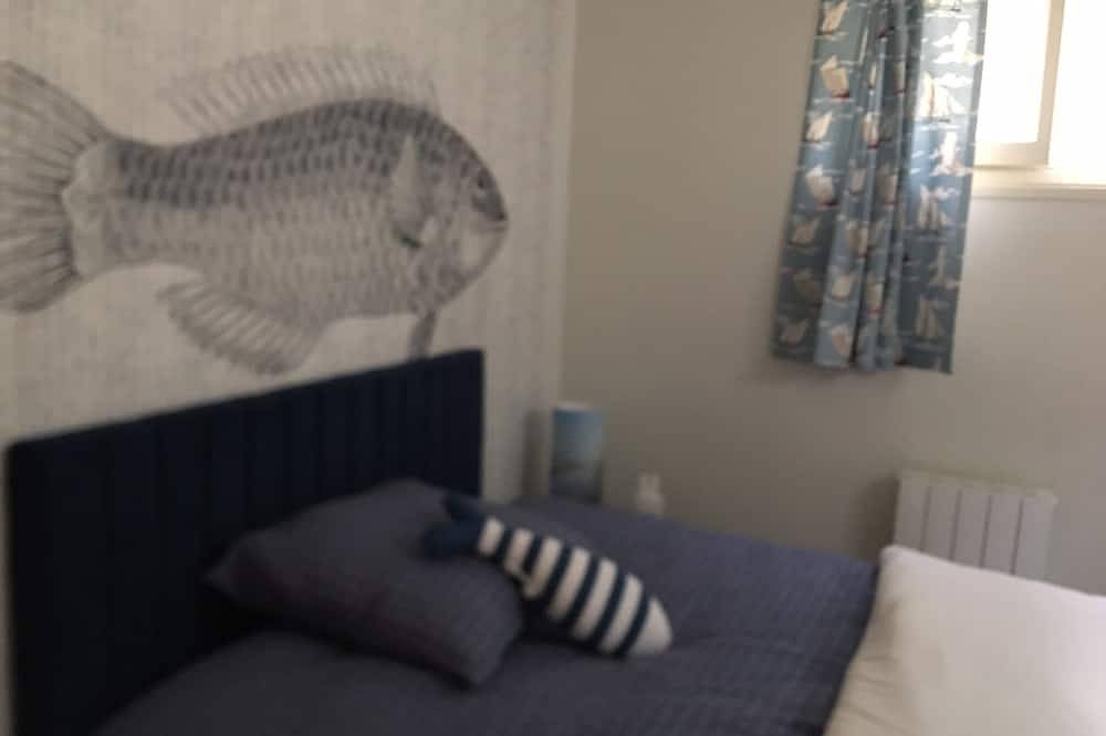 Entire apartment, Appartement 8 Personnes, 3mn de la mer , 1 mn de la Thalasso, Centre Ville, in Ouistreham, Caen region