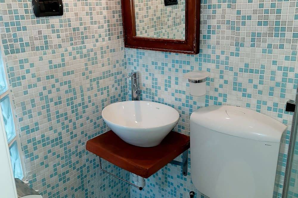 Ganze Wohnung, Das Efeuhaus im Schloss, ein sehr ruhiges 400 Jahre altes Haus, neu renoviert. in Menaggio, Gemeinde Menaggio