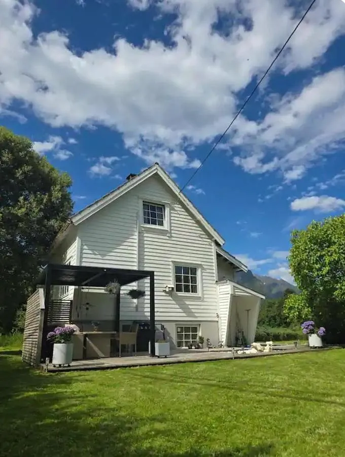 Ferienhaus für 6 Personen, mit Garten und Ausblick, kinderfreundlich - 1
