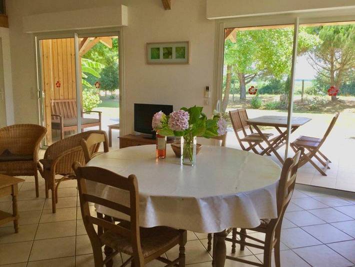 Gîte pour 4 personnes, avec jardin ainsi que piscine et terrasse dans le Gers - 4