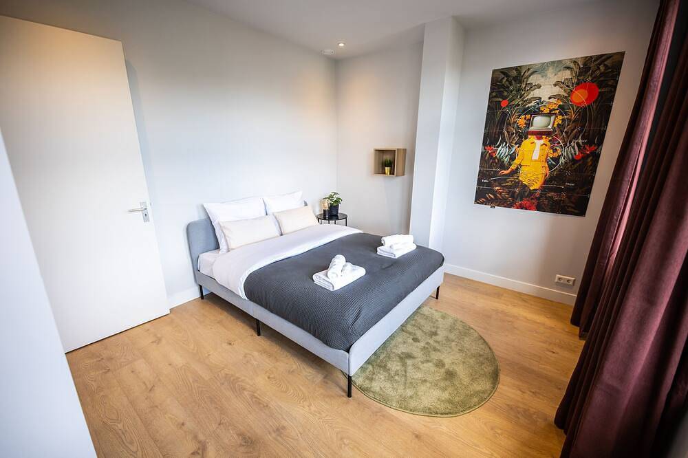 Geheel appartement, Sleek City Center 2Bdr Apartment  Vp in Rotterdam, Zuid-Holland
