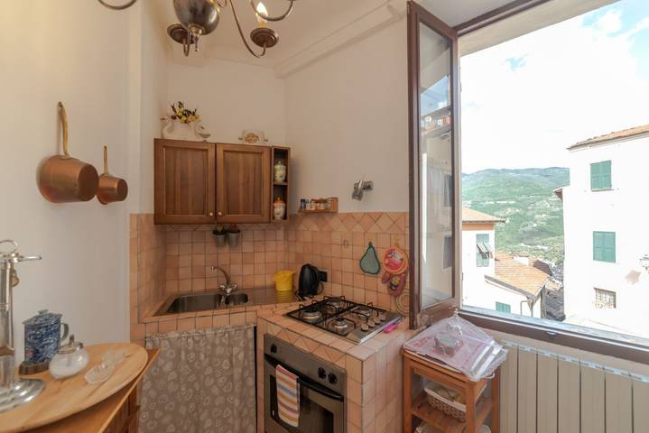 Ganze Wohnung, Ferienwohnung für 2 Personen in Castel Vittorio, Ligurische Alpen