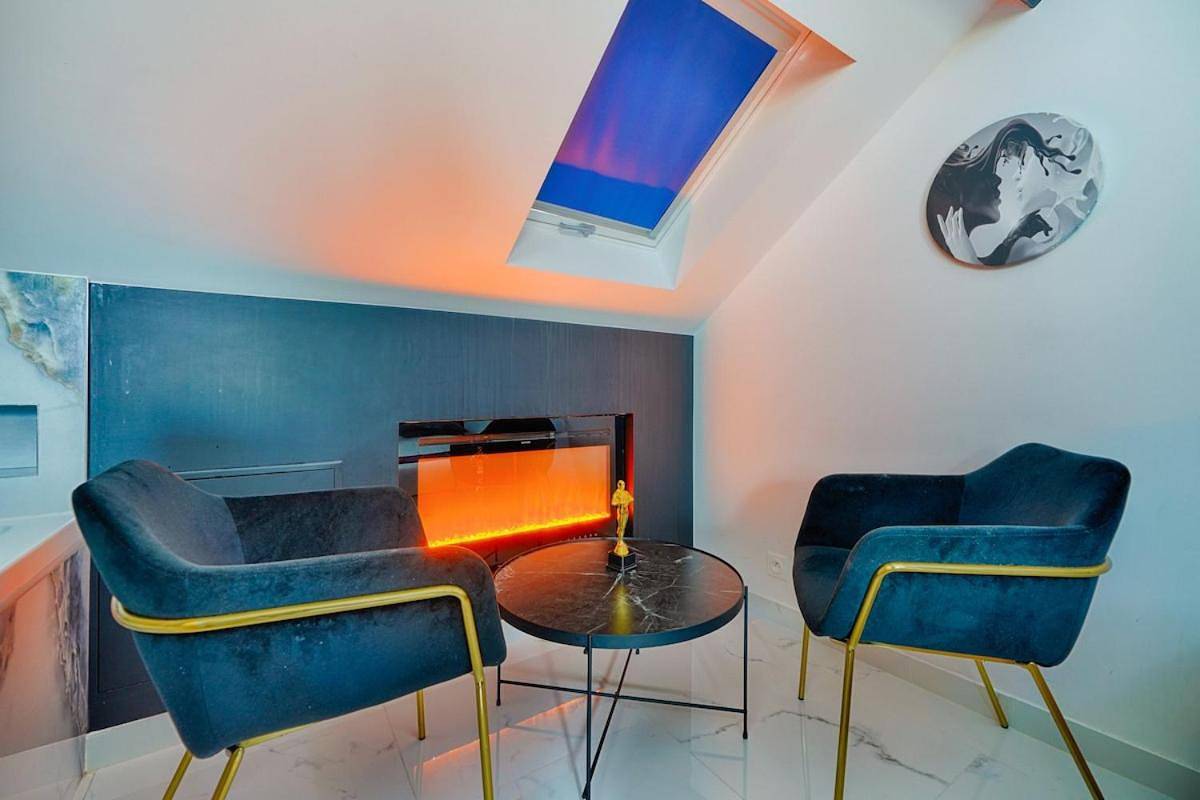 Appartement entier, One-Bedroom Apartment in Montgeron, Essonne