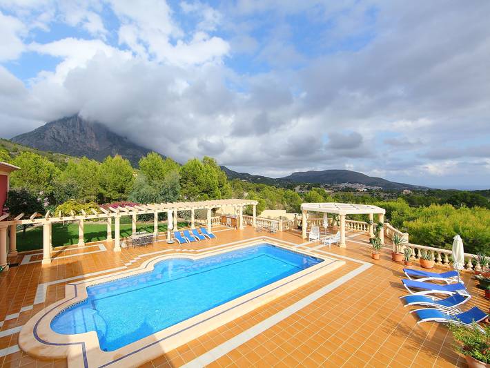 Casa rural para 13 personas, con jardín, Se admiten mascotas en Finestrat - 2