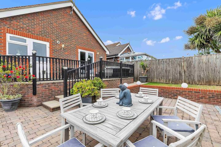 Holiday rental for 6 people, with terrace and garden in East Sussex